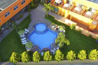 Hotel Quinto Sol, junto al yacimiento