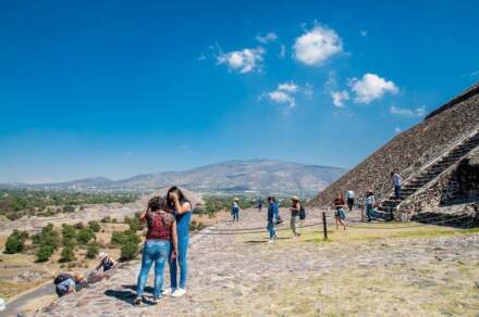 Tours combinados Teotihuacan y Santuario de Guadalupe desde el DF
